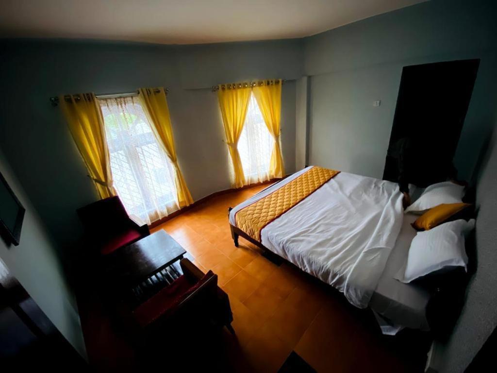Bob Leisure Hotel Ooty Bagian luar foto